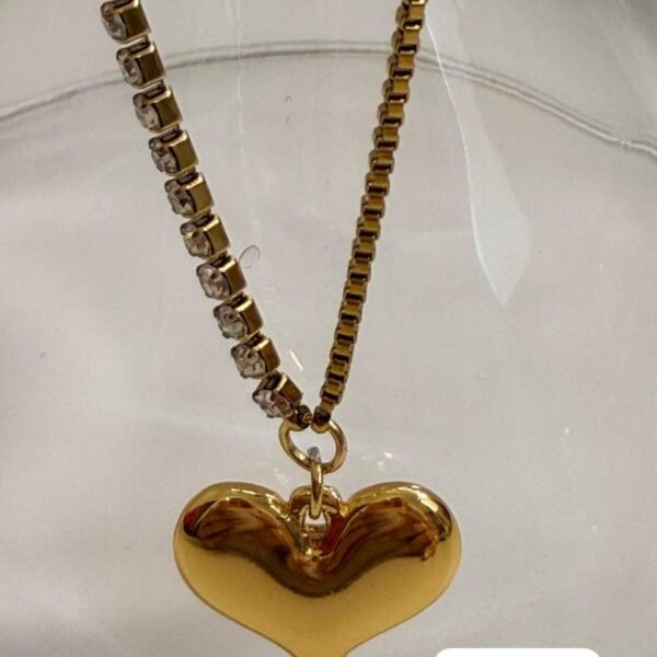 Heart shaped pendant